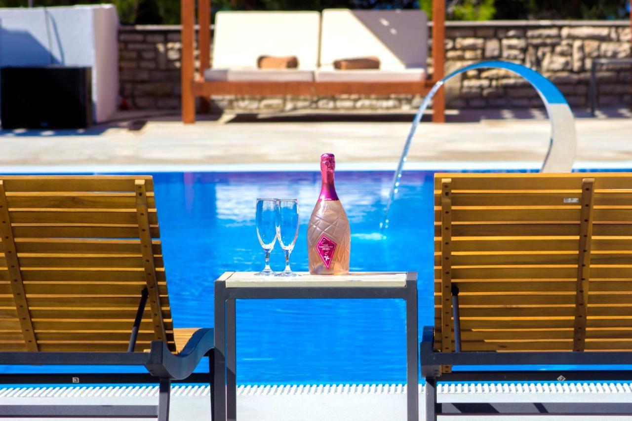 Ville Imperial Vodice Exterior foto